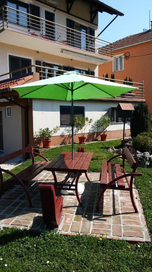 Apartment Flora Arandjelovac Εξωτερικό φωτογραφία